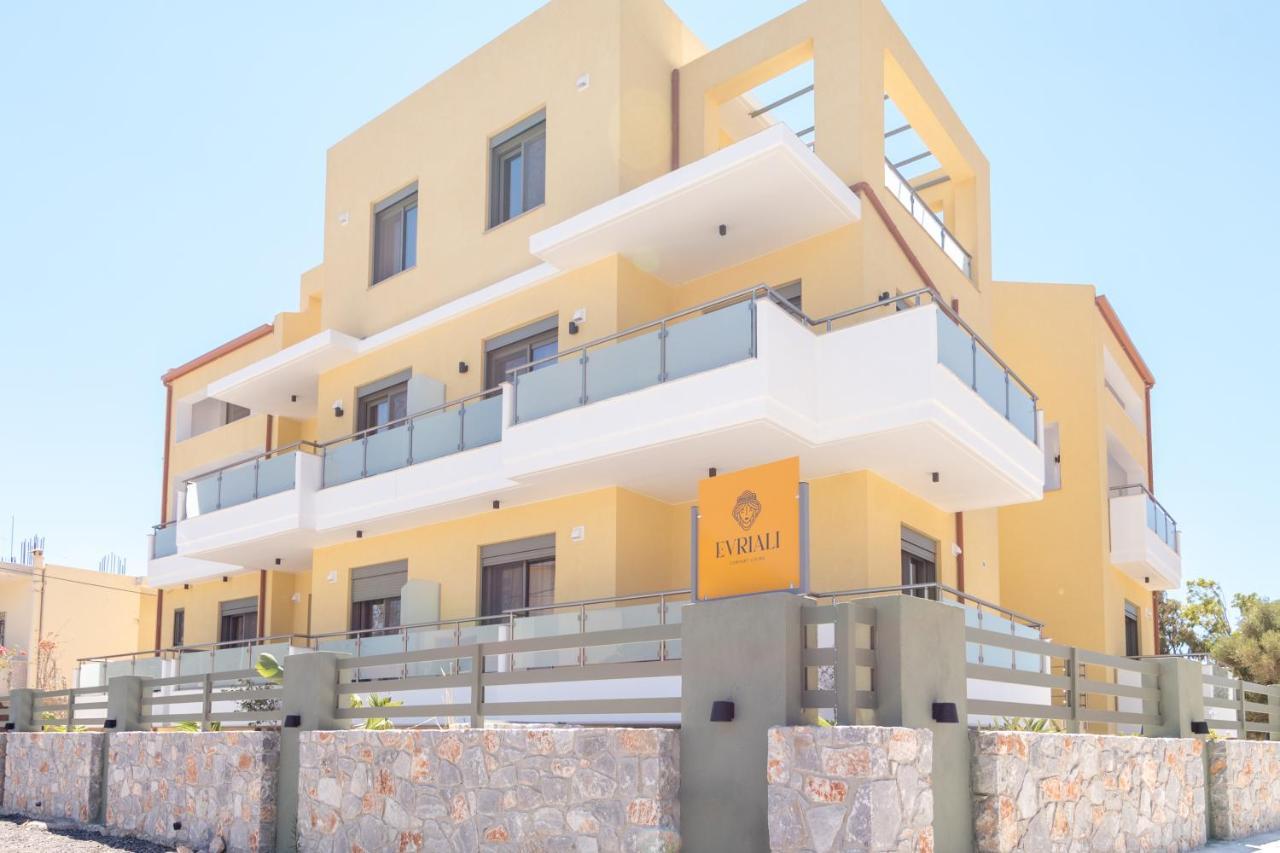 Evriali Comfort Living Палеохора Экстерьер фото